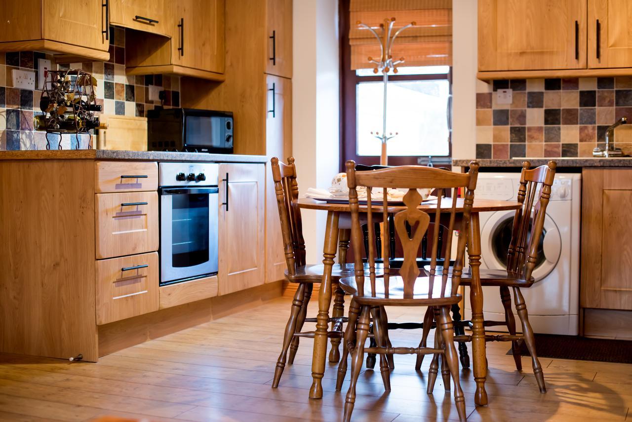 Brennan'S Accommodation Glenties Buitenkant foto